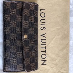 Louis Vuitton Damier Canvas Wallet